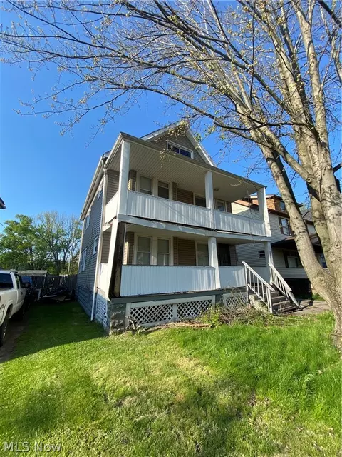 7813 Laumer Ave, Cleveland, OH 44105