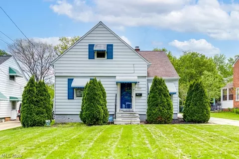 1367 Churchill Rd, Lyndhurst, OH 44124