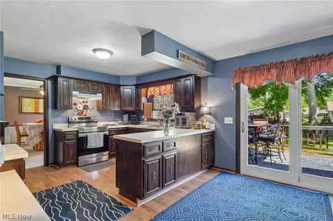 Kitchen - 3329 S Maple Ln, Ashtabula, OH 44004 photo 6 of 6