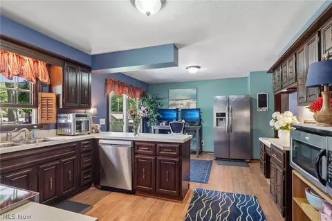 Kitchen - 3329 S Maple Ln, Ashtabula, OH 44004 photo 2 of 6