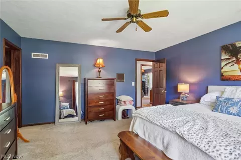 Bedroom - 3329 S Maple Ln, Ashtabula, OH 44004 photo 8 of 11
