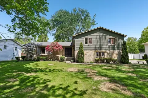 3329 S Maple Ln, Ashtabula, OH 44004