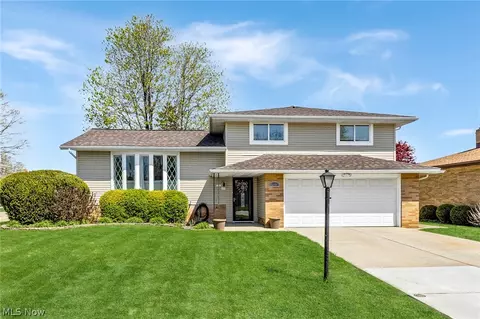 12008 Tucson Dr, Parma, OH 44130