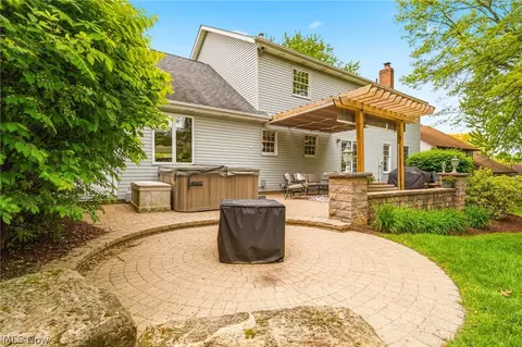 Exterior - 1224 Lost Tree Dr NW, Canton, OH 44708 photo 5 of 5
