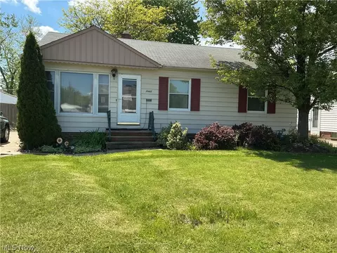 30412 Barjode Rd, Willowick, OH 44095