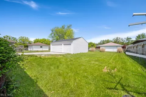 322 Windsor Dr, Elyria, OH 44035 photo 26