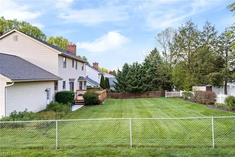 Exterior - 2026 Longfellow St, Plain, OH 44721 photo 4 of 4