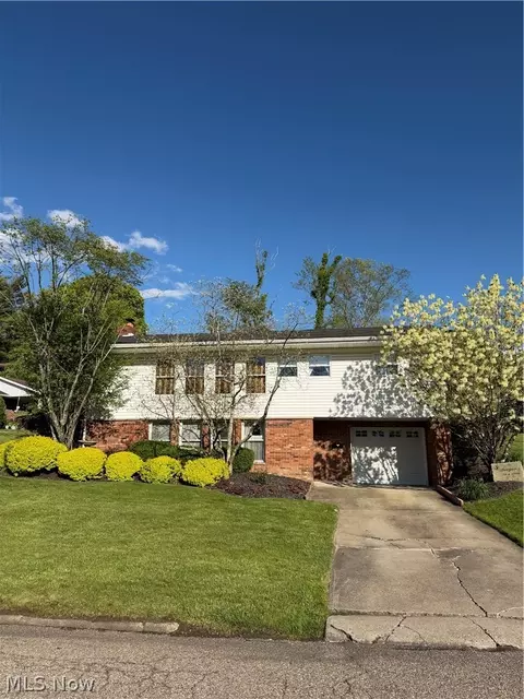 102 Olin Dr, Woodsfield, OH 43793
