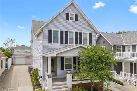 1236 W 67th St, Cleveland, OH 44102