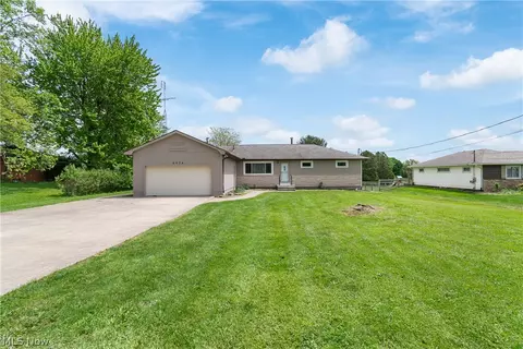 6974 Lutz Ave NW, Massillon, OH 44646