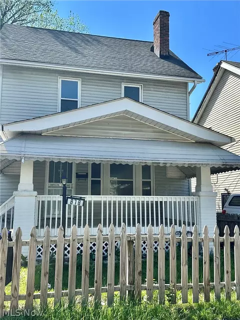 878 E 130th St, Cleveland, OH 44108