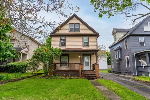 796 Dayton St, Akron, OH 44310
