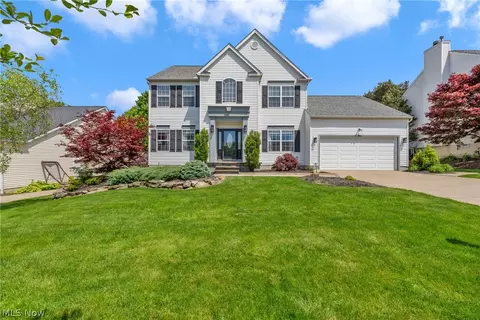 386 Weatherstone Dr, Wadsworth, OH 44281