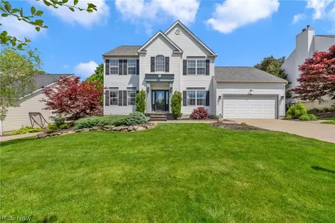 386 Weatherstone Dr, Wadsworth, OH 44281