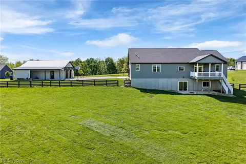 Exterior - 64568 Mt Olivett Ne Rd, Barnesville, OH 43713 photo 8 of 9