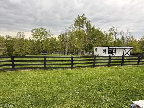 Exterior - 64568 Mt Olivett Ne Rd, Barnesville, OH 43713 photo 9 of 9