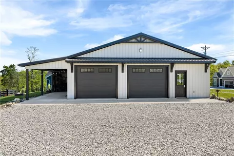 Exterior - 64568 Mt Olivett Ne Rd, Barnesville, OH 43713 photo 5 of 9