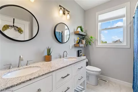 Bath - 64568 Mt Olivett Ne Rd, Barnesville, OH 43713 photo 3 of 4