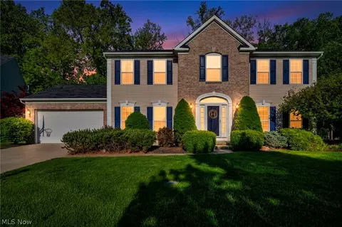 2663 Ambridge Dr, Avon, OH 44011