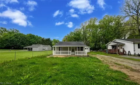 916 Abington Rd, Akron, OH 44312