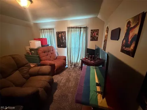 Bedroom - 830 Bunker Hill Rd, Ashtabula, OH 44004 photo 1 of 4