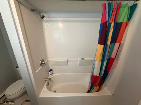 Bath - 830 Bunker Hill Rd, Ashtabula, OH 44004 photo 3 of 3