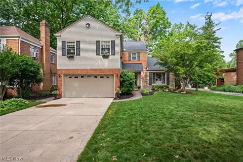 3202 W 165th St, Cleveland, OH 44111