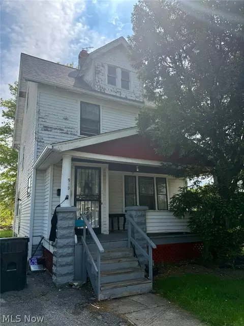 919 E 139th St, Cleveland, OH 44110
