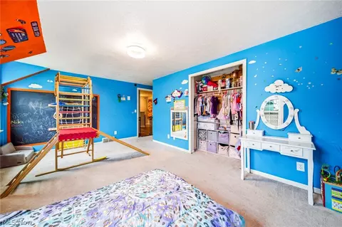 Bedroom - 6453 Old Woods Rd, Ashtabula, OH 44004 photo 6 of 7