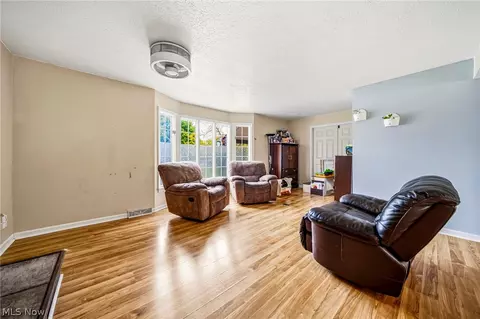 Living - 6453 Old Woods Rd, Ashtabula, OH 44004 photo 1 of 3