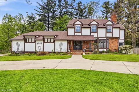 Exterior - 6453 Old Woods Rd, Ashtabula, OH 44004 photo 2 of 12