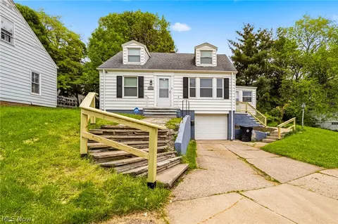 3579 Lloyd Rd, Cleveland, OH 44111