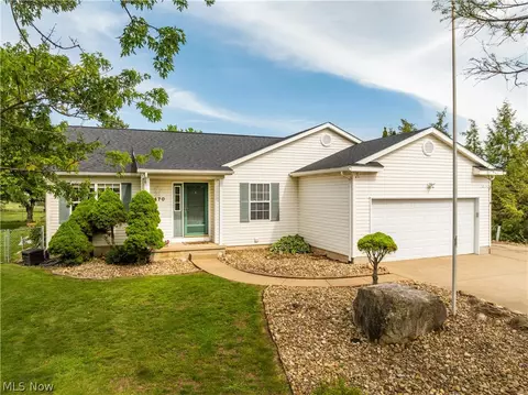 6470 Pilot Knob Ave NE, Louisville, OH 44641