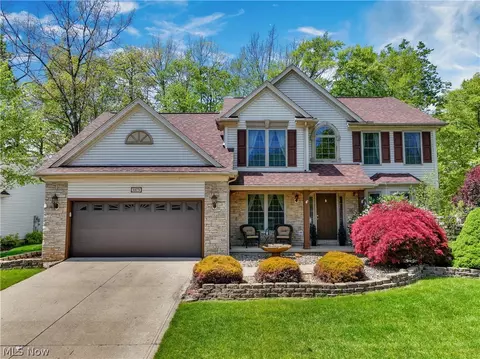 1173 Dover Dr, Medina, OH 44256