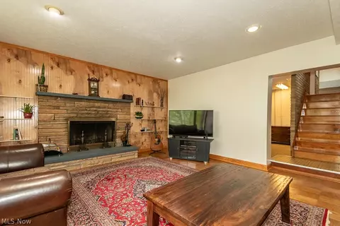 Living - 6811 Drexel Dr, Seven Hills, OH 44131 photo 5 of 11