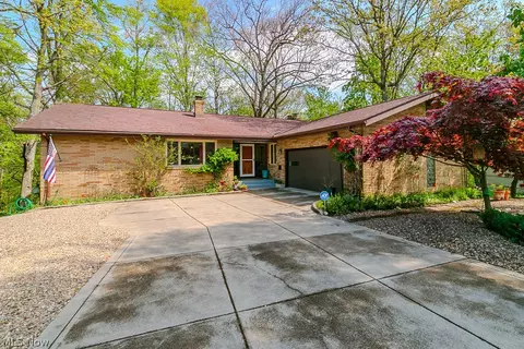 Exterior - 6811 Drexel Dr, Seven Hills, OH 44131 photo 15 of 15