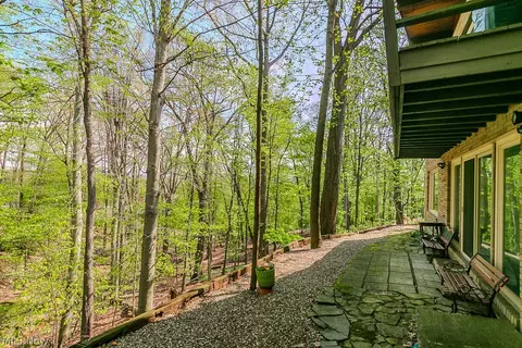 Exterior - 6811 Drexel Dr, Seven Hills, OH 44131 photo 9 of 15
