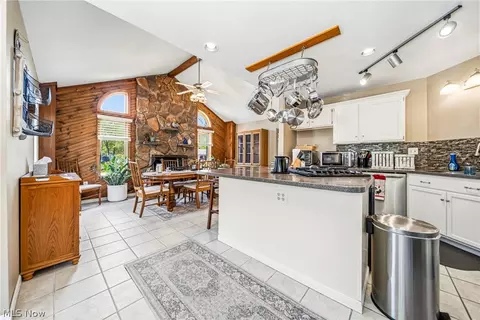 Kitchen - 2013 Deerfield Dr, Ashtabula, OH 44004 photo 1 of 3