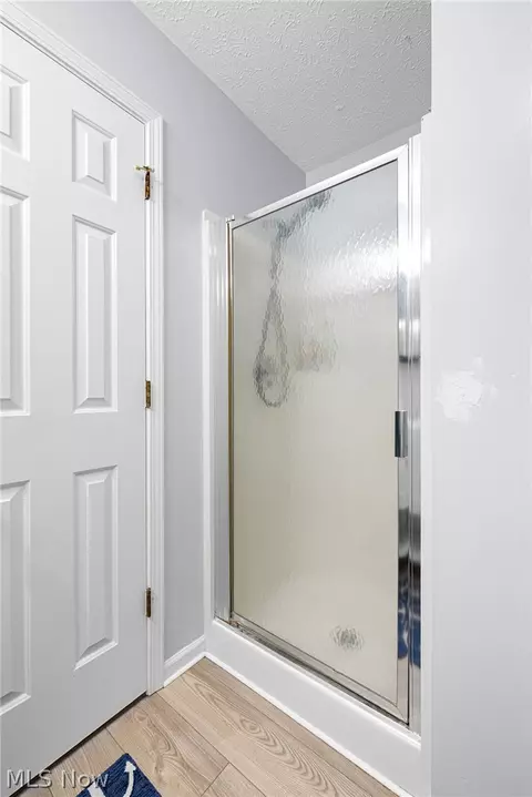 Bath - 301 Willow, Huron, OH 44839 photo 2 of 4