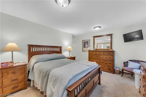 5295 Broadway, Lorain, OH 44052 photo 17