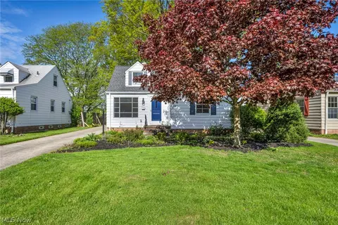 7198 Greenleaf Ave, Parma, OH 44130
