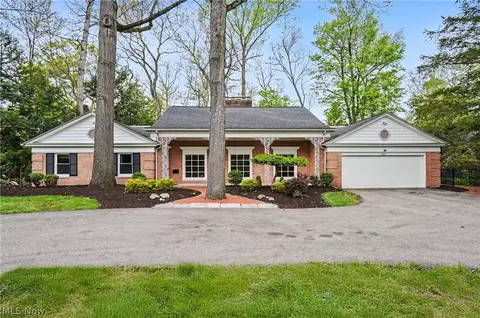 3022 Harriett Rd, Silver Lake, OH 44224