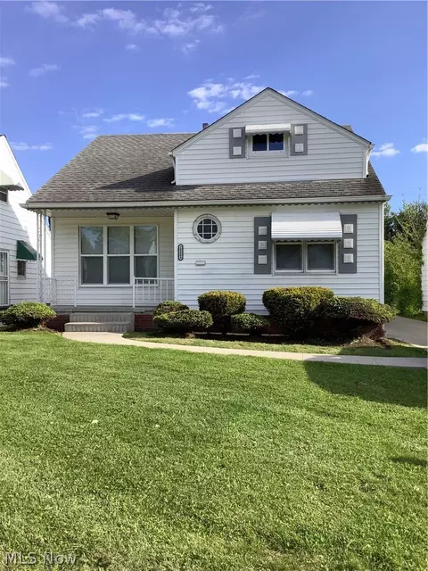 20004 Libby Rd, Maple Heights, OH 44137