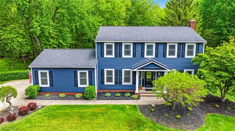 2087 Chimney Ridge Dr, Madison, OH 44057