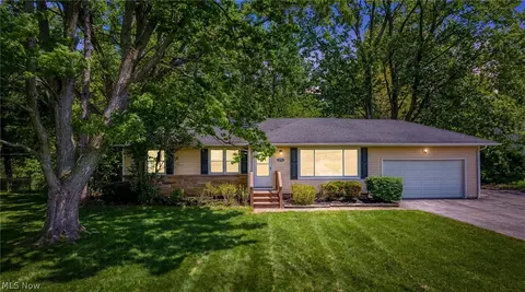 763 Som Center Rd, Mayfield Village, OH 44143