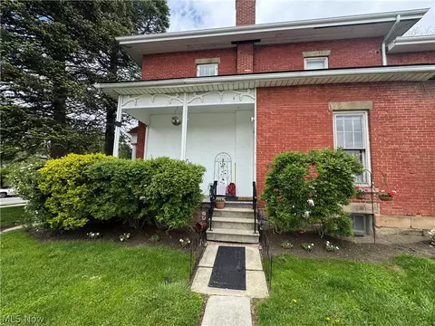 428 West Ave, Elyria, OH 44035 photo 4