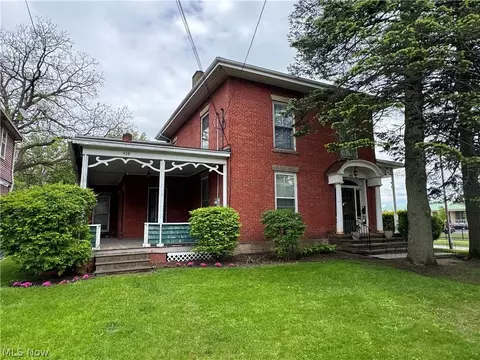 428 West Ave, Elyria, OH 44035 photo 3