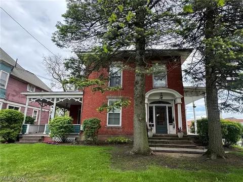 428 West Ave, Elyria, OH 44035 photo 1