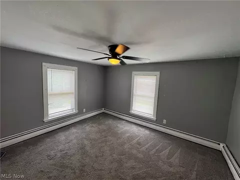 428 West Ave, Elyria, OH 44035 photo 9
