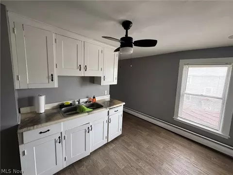 428 West Ave, Elyria, OH 44035 photo 11